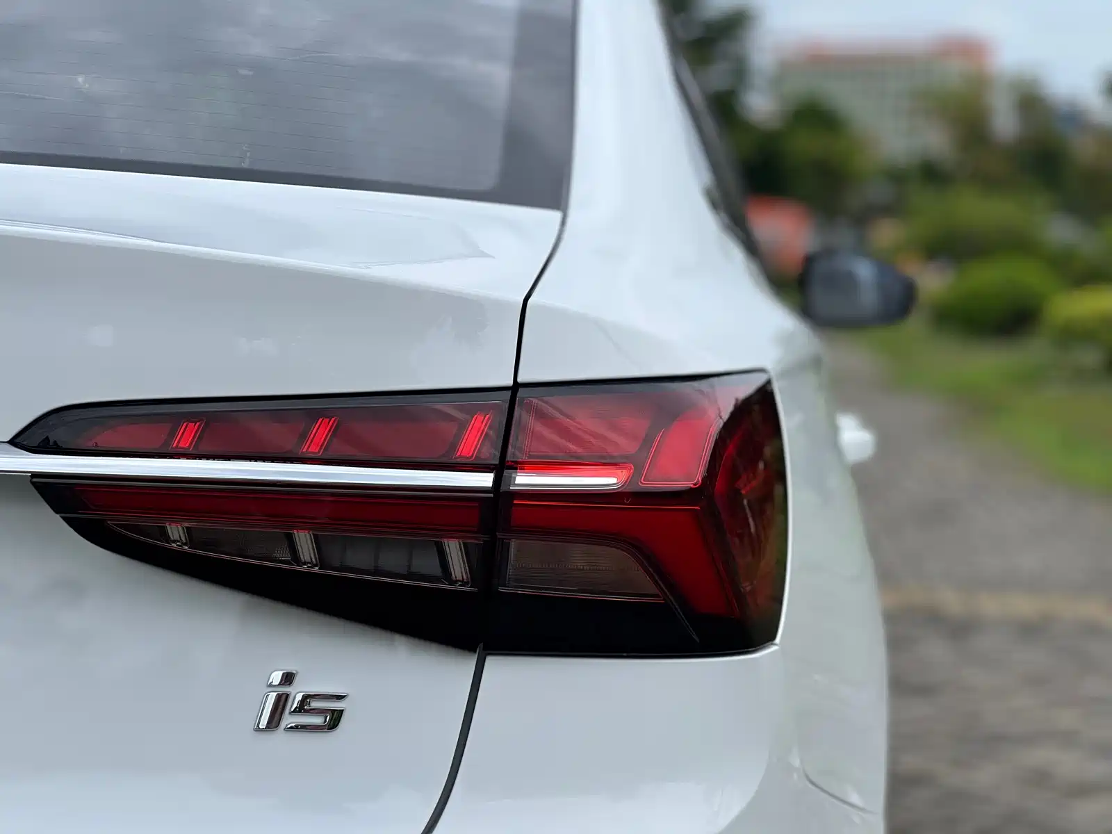 Фото 29 - Roewe i5