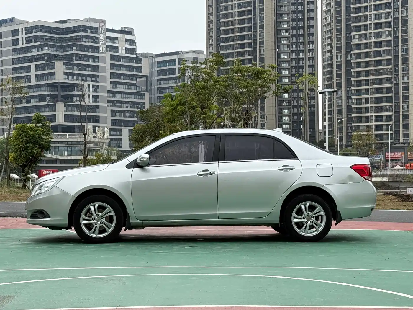 BYD Surui 2014 2014 Model 1.5L Manual Luxury