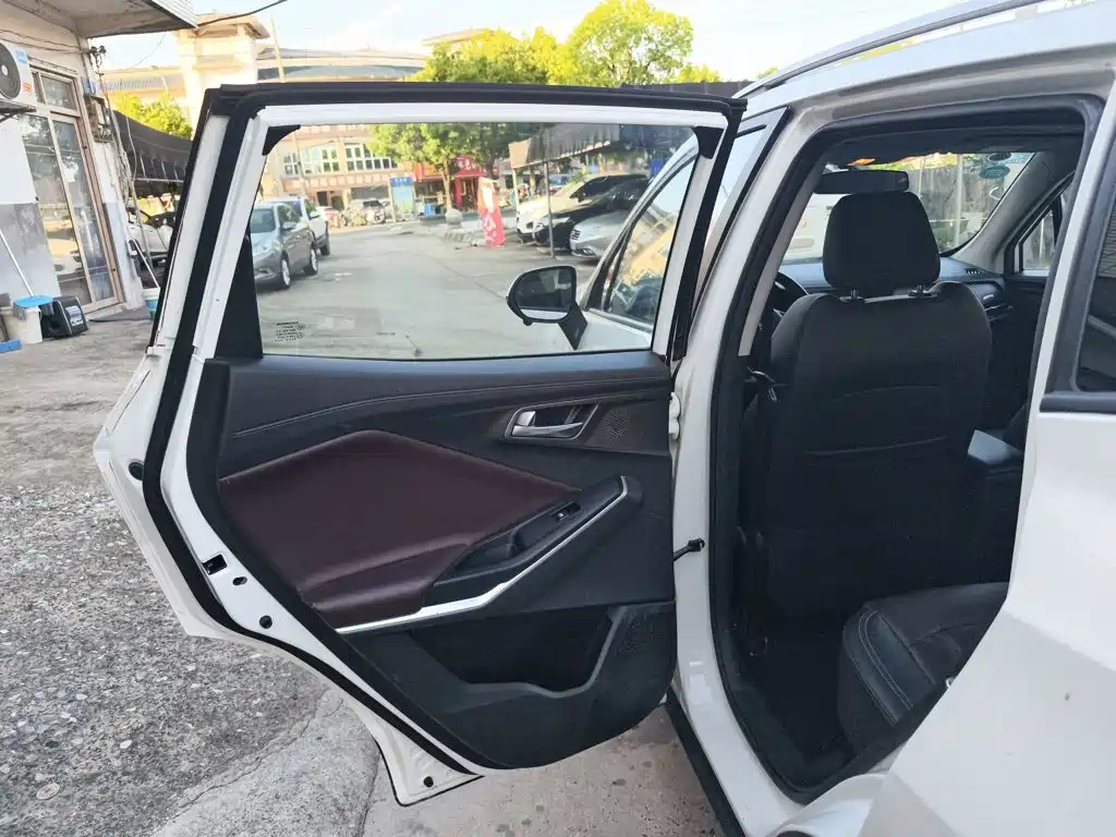 Changan CS15 2019 2019 1.5L Auto Progressive China VI