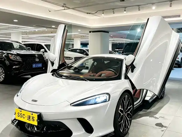 McLaren GT 2022