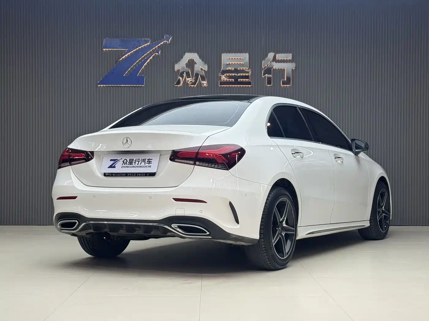 Mercedes-Benz A-Class 2021 A 200 L Sport Sedan Fashion Edition фото 4