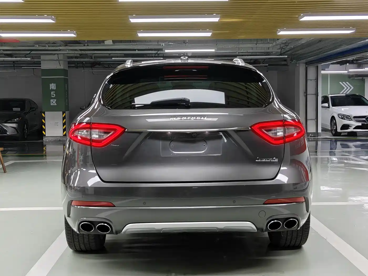 Maserati Levante 2018 3.0T Classic Edition фото 4