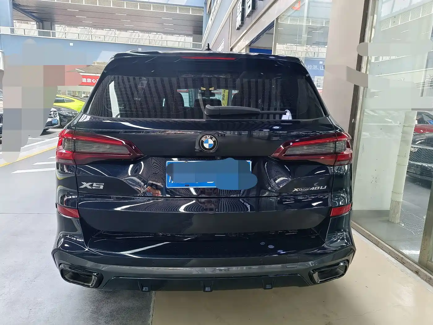 BMW X5 2022 xDrive 30Li Premium M Sport Package фото 17