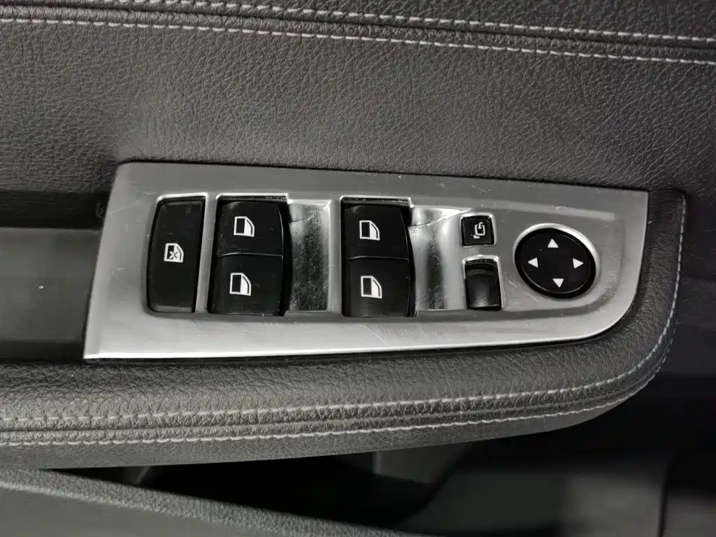 BMW 1 Series 2020 Model 120i M Sport Package фото 9