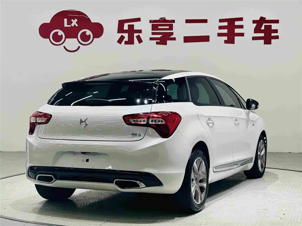 DS 5 2015 2014 1.6T Luxury THP160