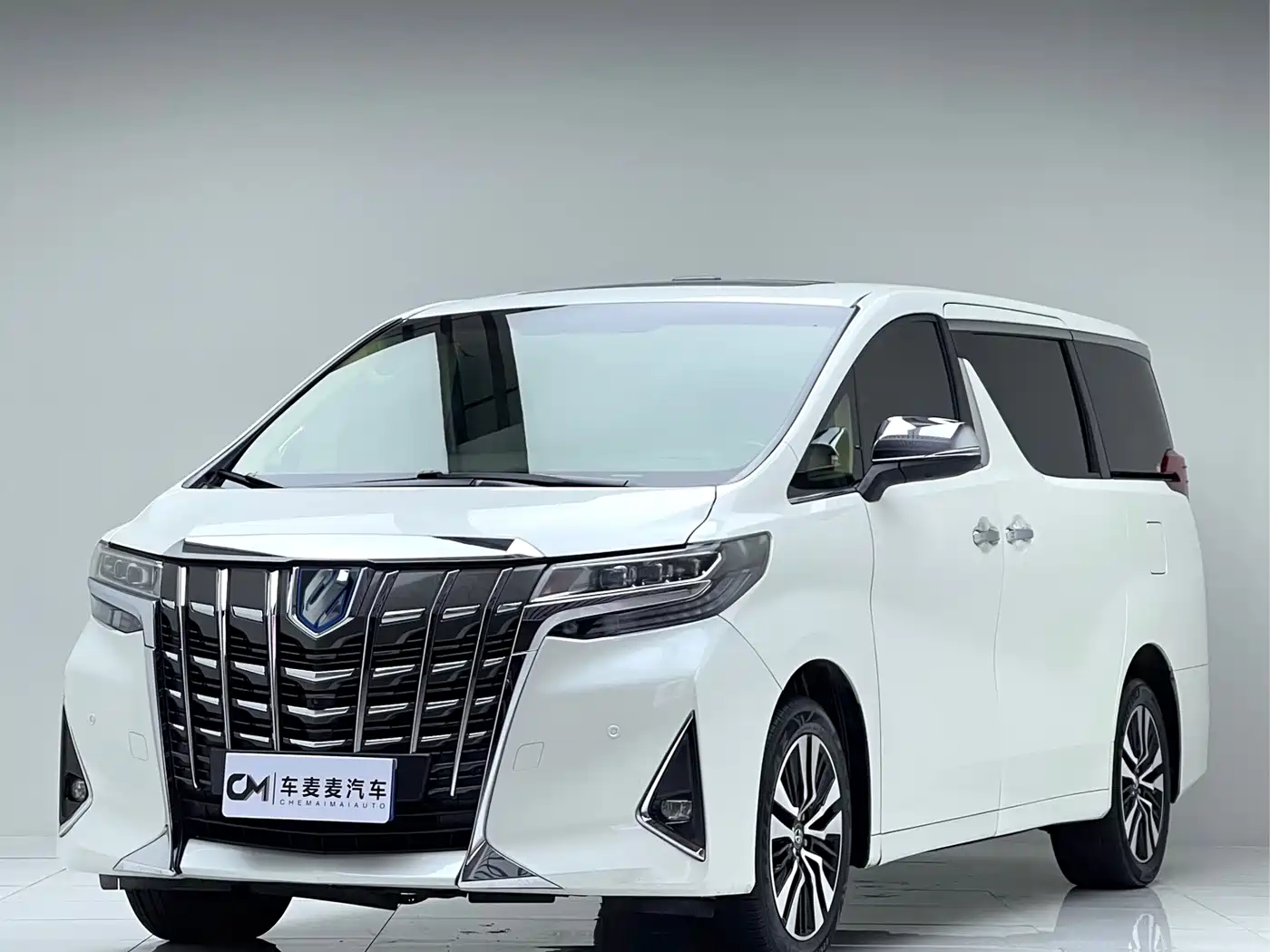 Toyota Alphard 2018 — пригон из Китая