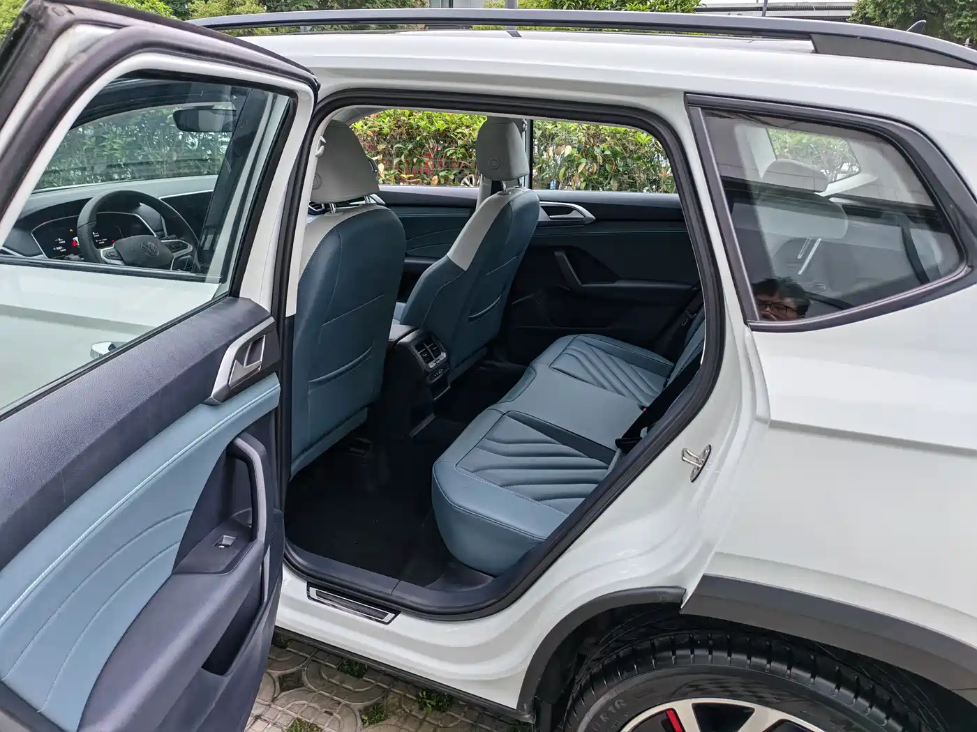 Volkswagen Tharu 2024 300TSI 2WD Moon Premium Edition фото 19