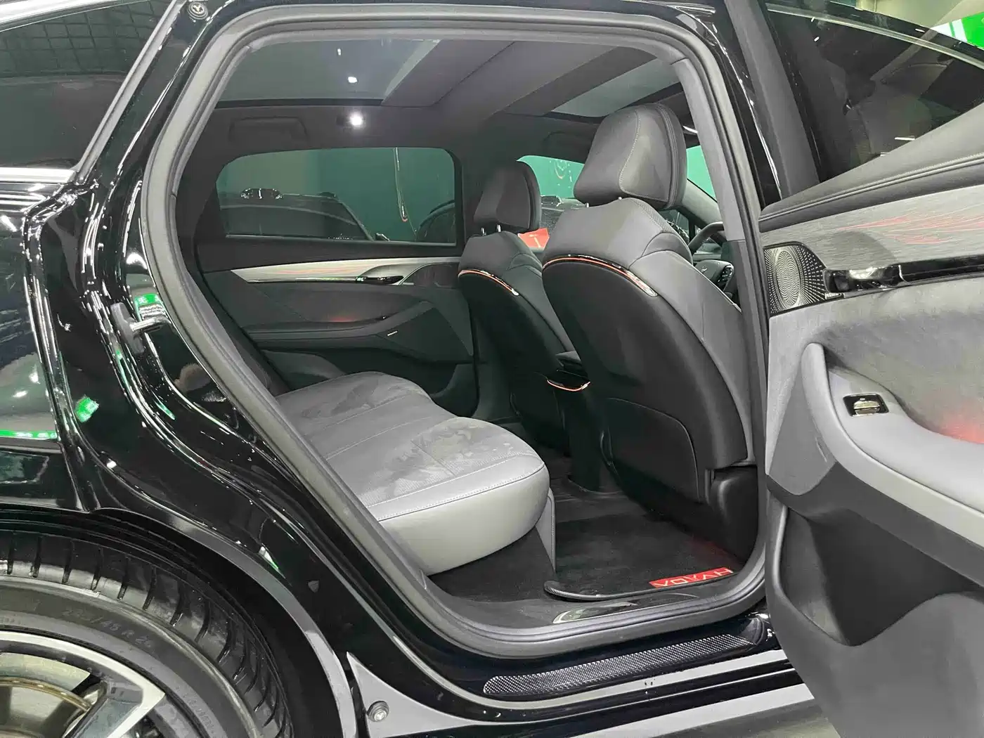 Voyah Auto VOYAH Zhuiguang 2024 2024 PHEV AWD Ultra Long Range Flagship