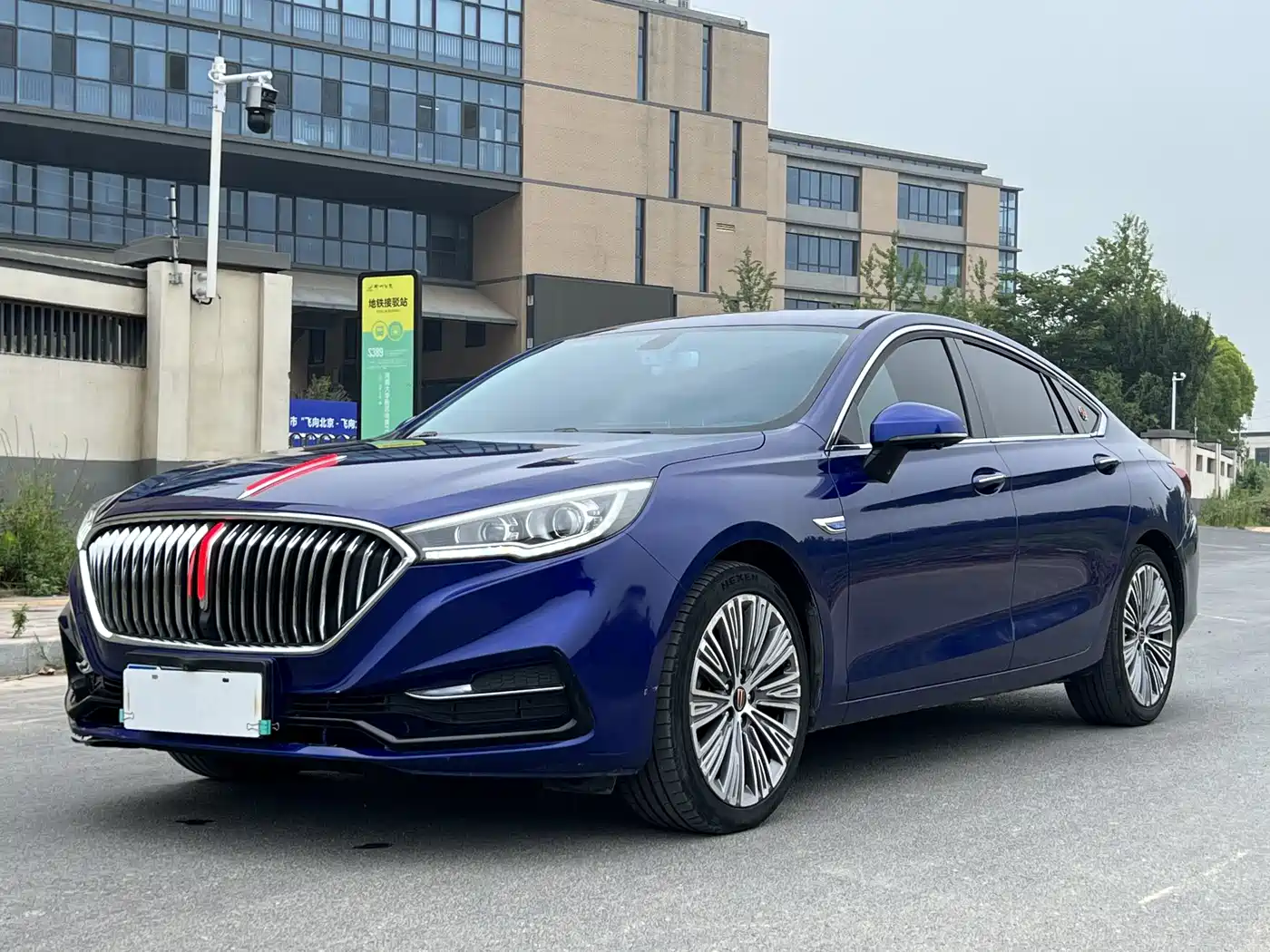 Hongqi H5 2020 1.5T DCT Qi Rhythm Edition