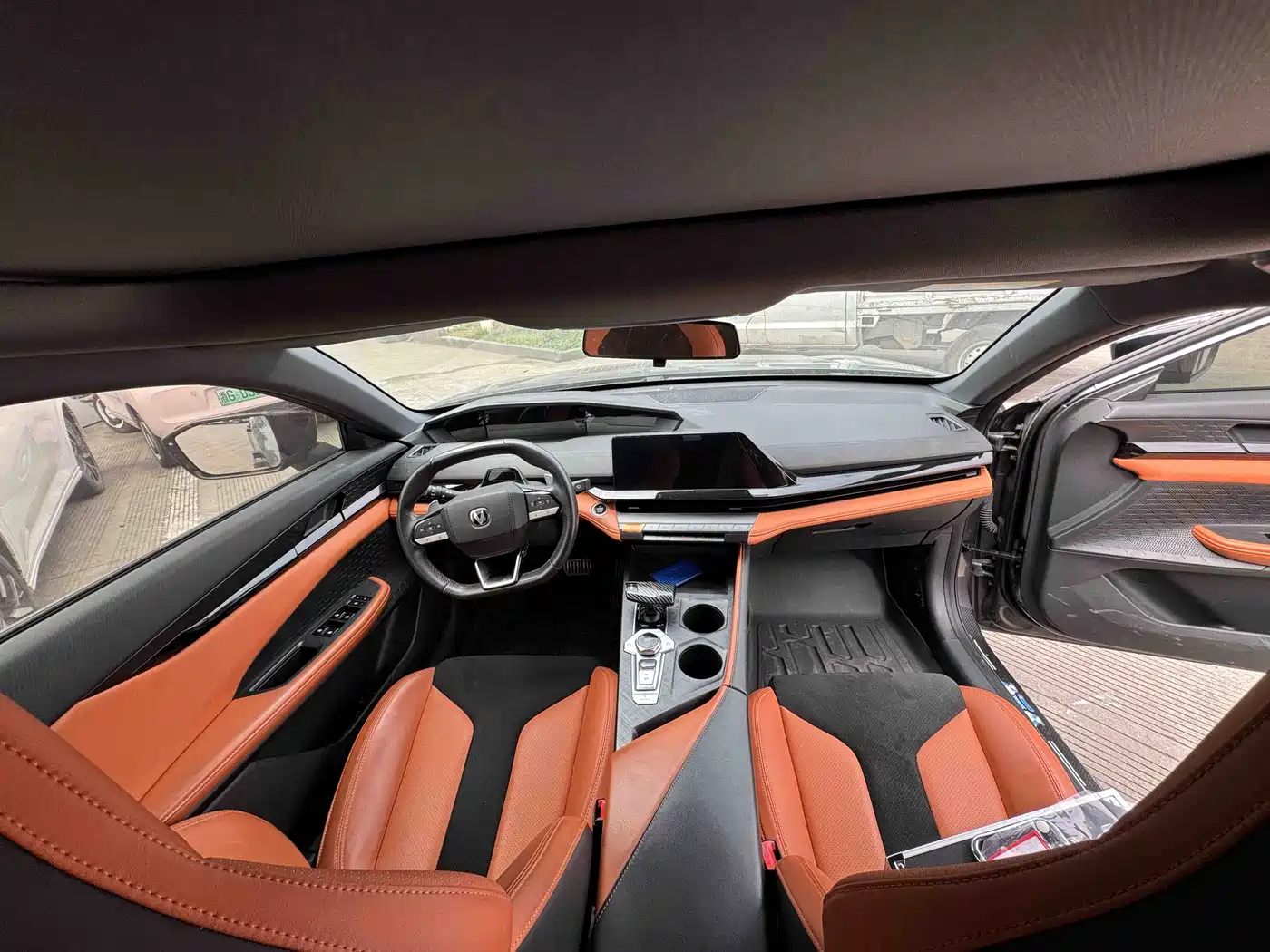 CHANGAN UNI-V