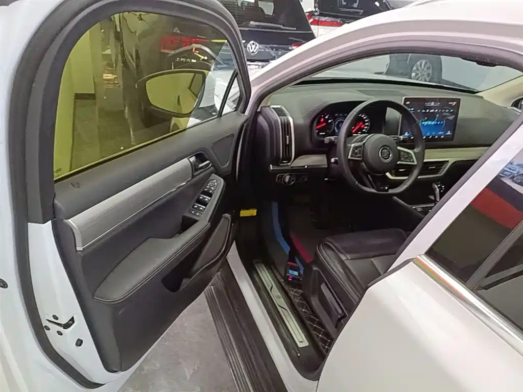 BYD TANG
