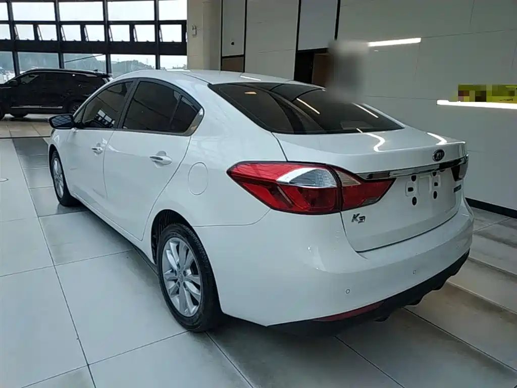 Kia K3 2016 1.6L Automatic GLS фото 5
