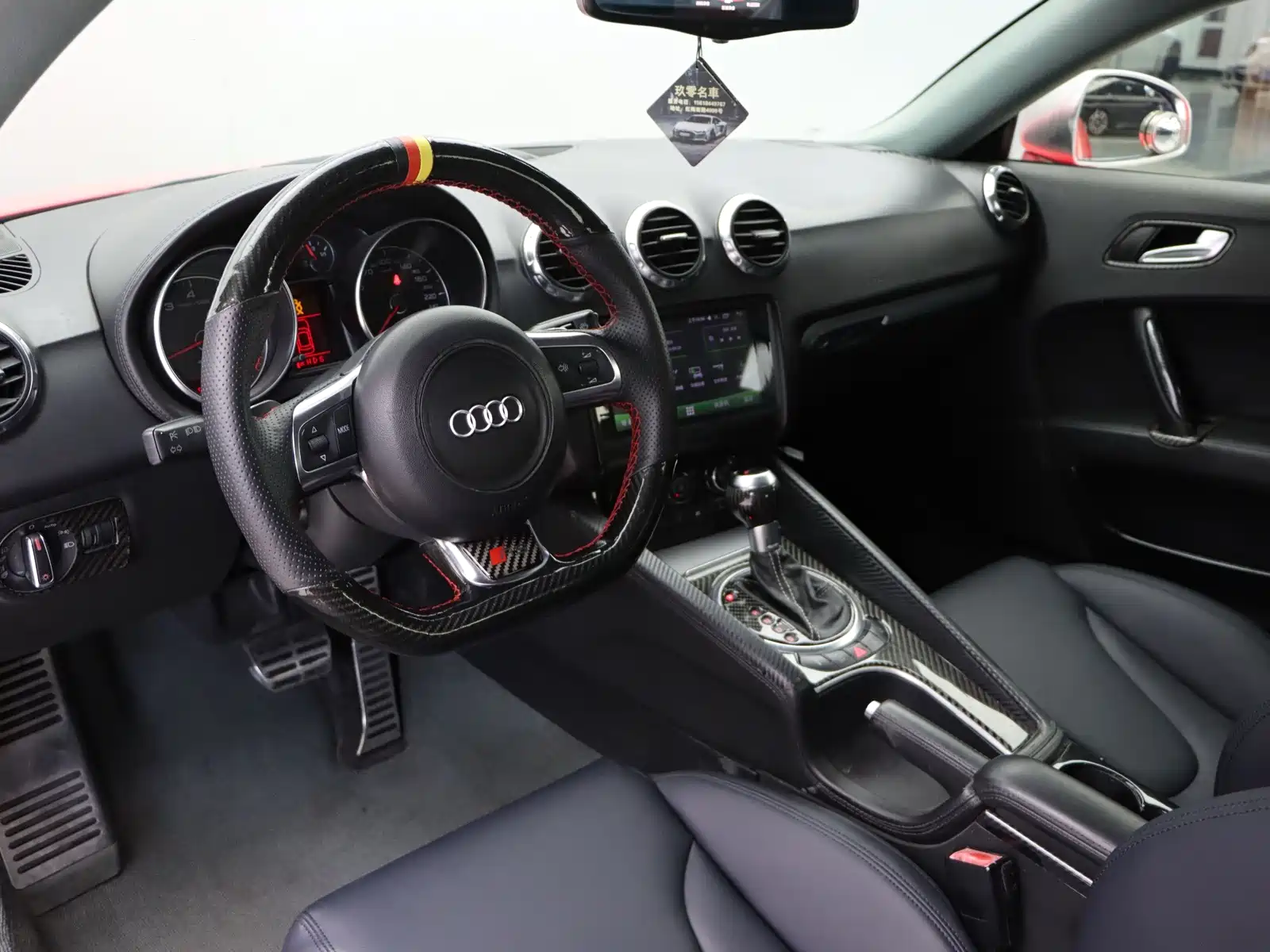 Фото 11 - Audi TT