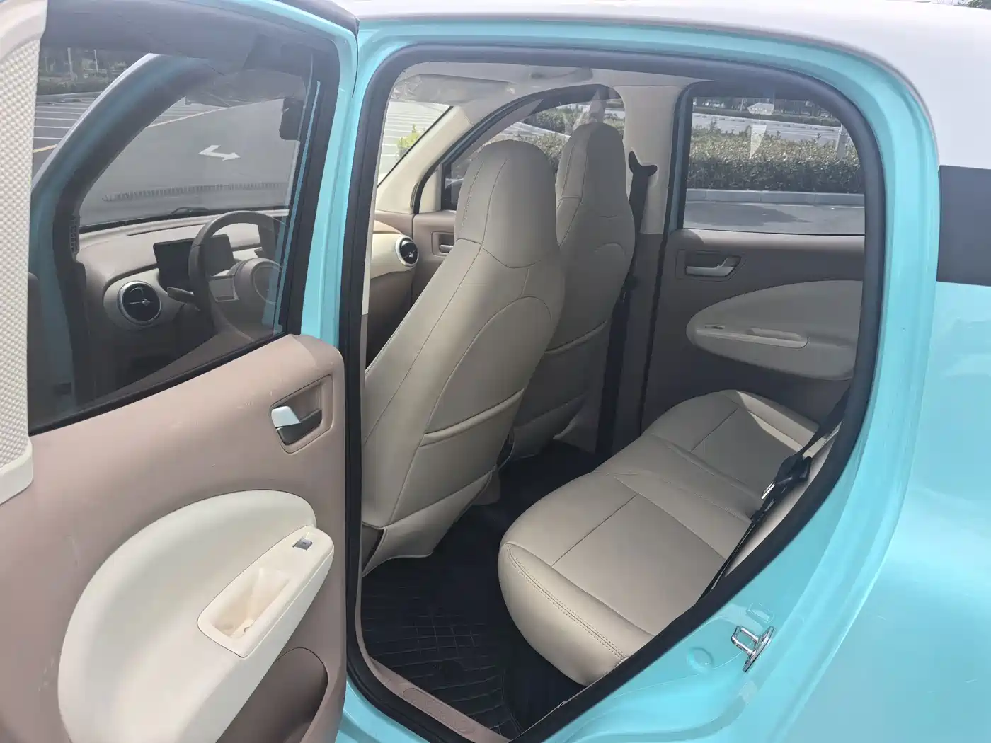 Фото 9 - Wuling Motors Hongguang MINIEV