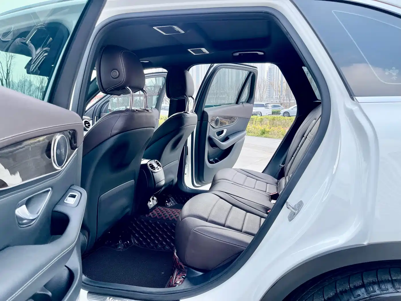Mercedes-Benz GLC 2019 GLC 260 L 4MATIC Dynamic фото 14