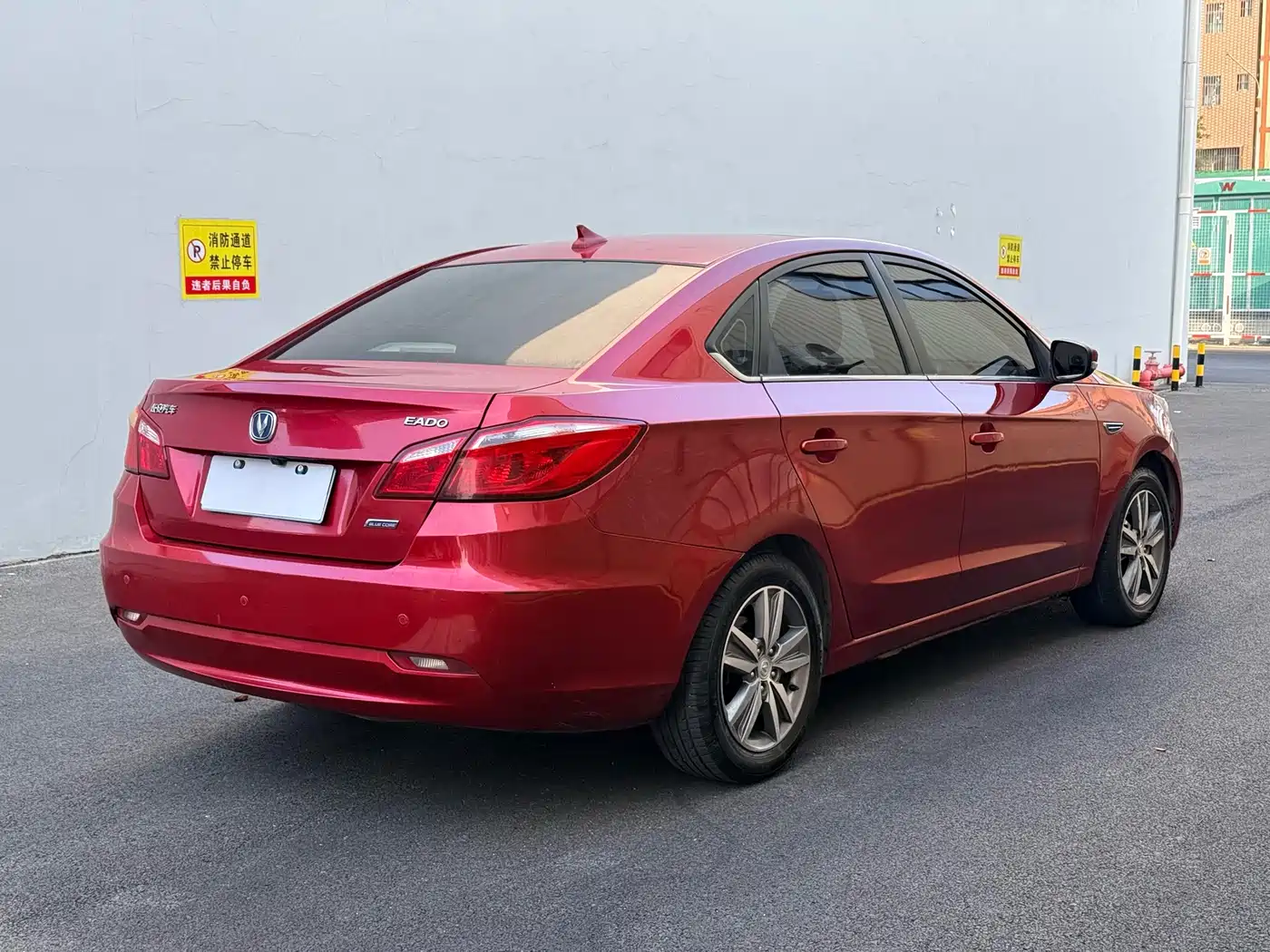 Фото 9 - Changan Eado