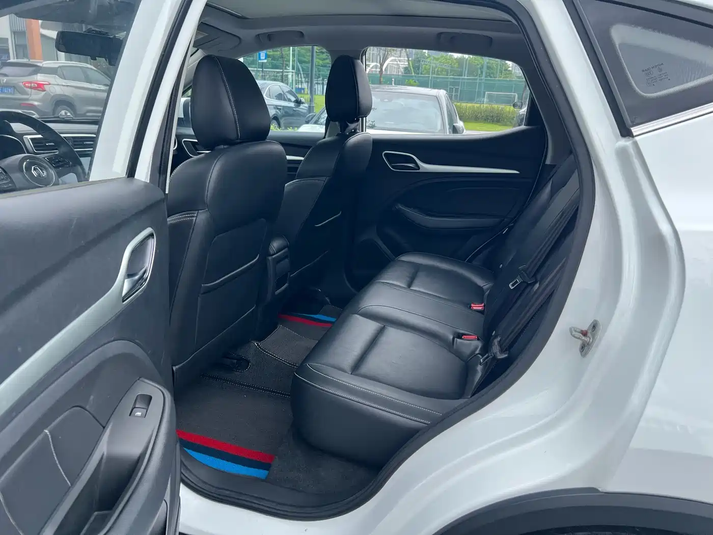 MG ZS 2017 2017 1.5L Auto Premium Internet Edition