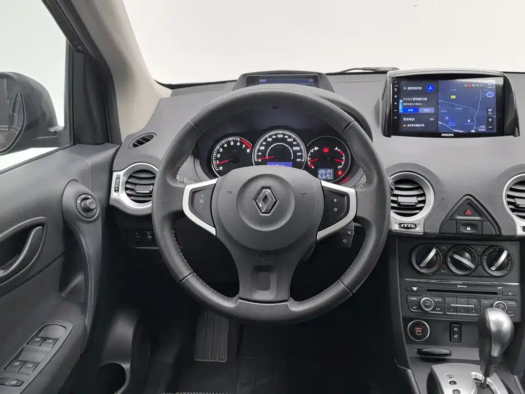Renault Koleos (Import) 2013 2014 2.0L 2WD Smart Edition