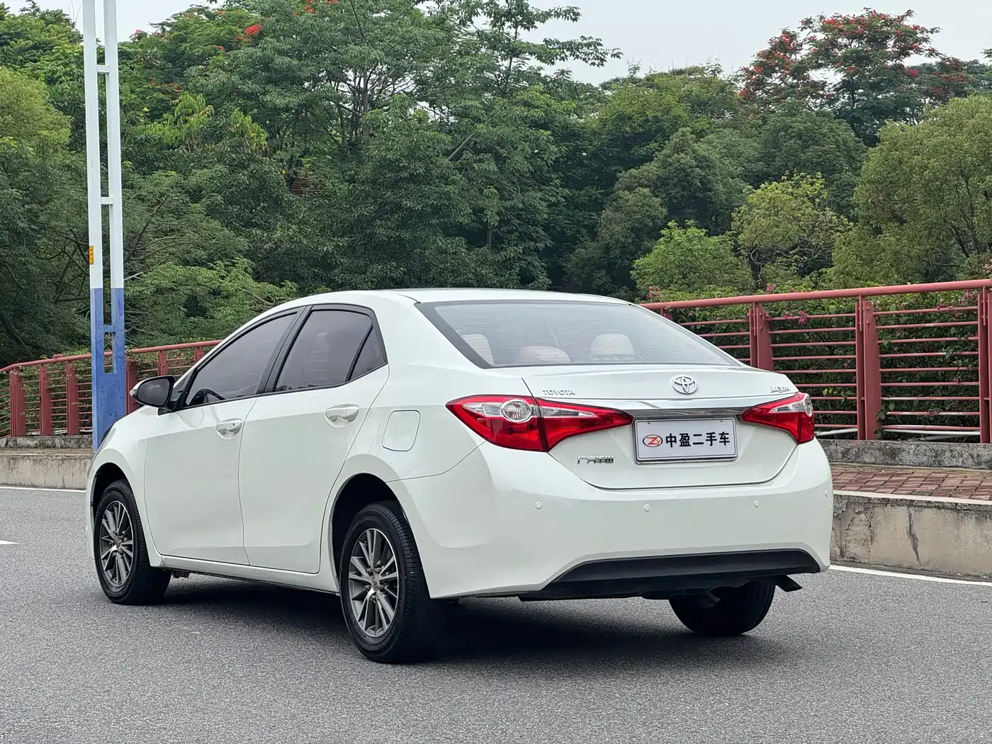Toyota Levin 2015 1.6E CVT New Edge Edition фото 5