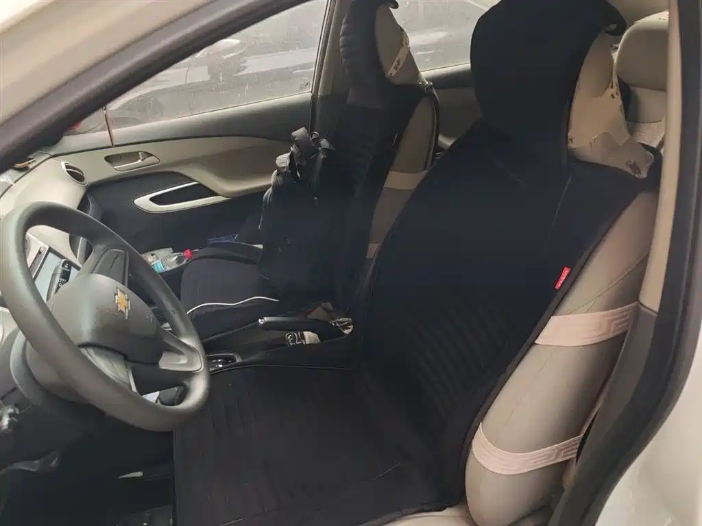 Chevrolet Sail 2015 Sail 3 1.3L AMT Ideal Edition фото 8
