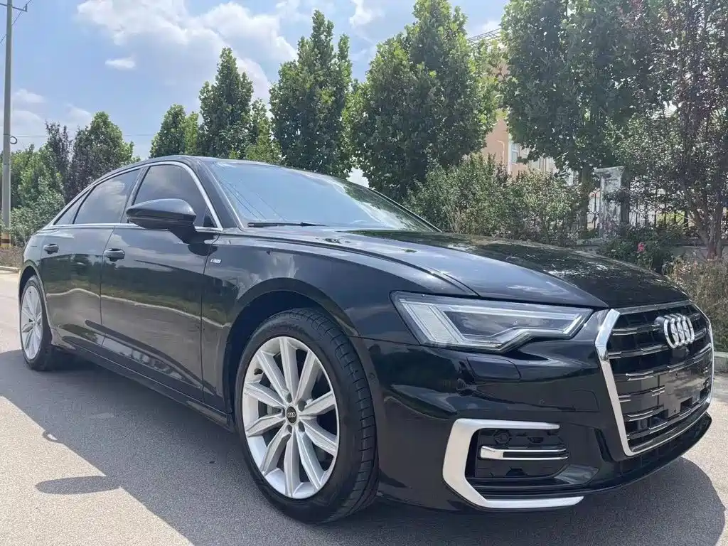 Фото 3 - Audi A6L