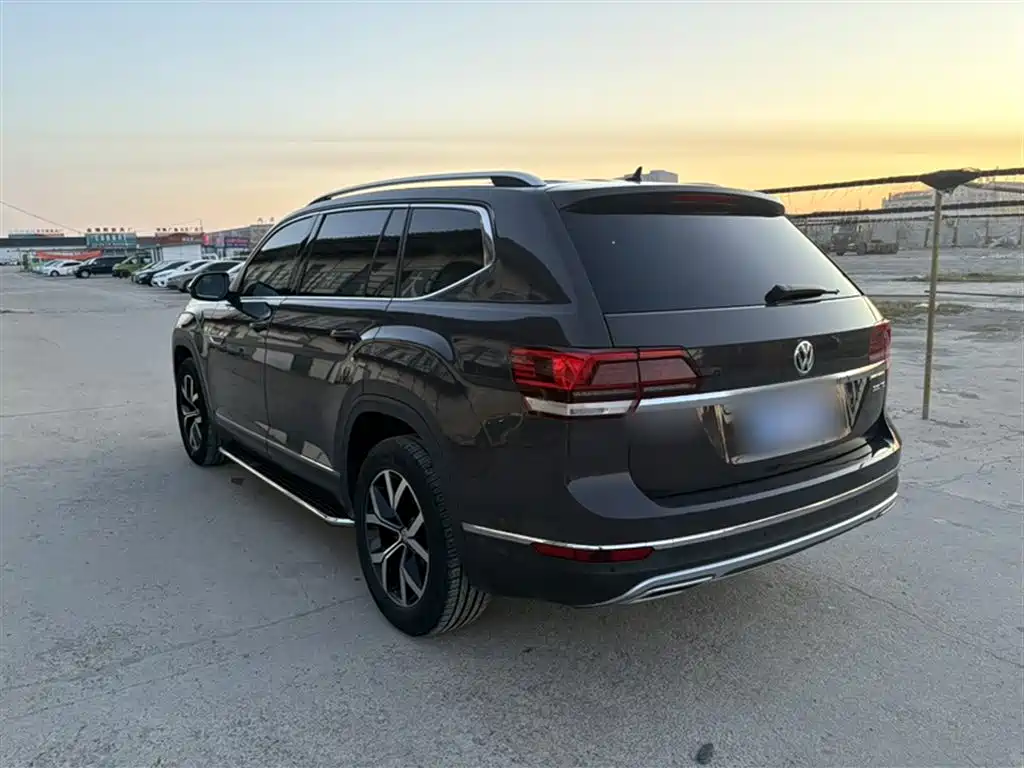 Volkswagen Teramont 2019 330TSI 2WD Luxury China VI фото 7