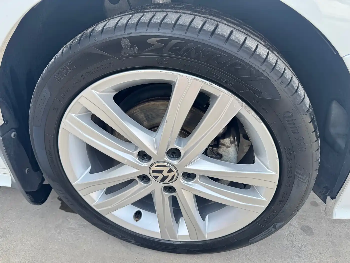 Volkswagen Sagitar 2018 280TSI DSG Spark Edition фото 15