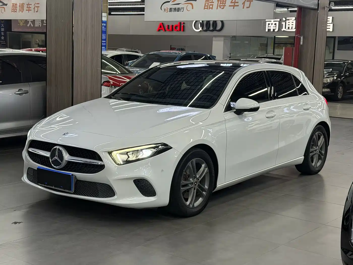 Mercedes-Benz A-Class (Import) 2020 2019 A 200 Dynamic Version