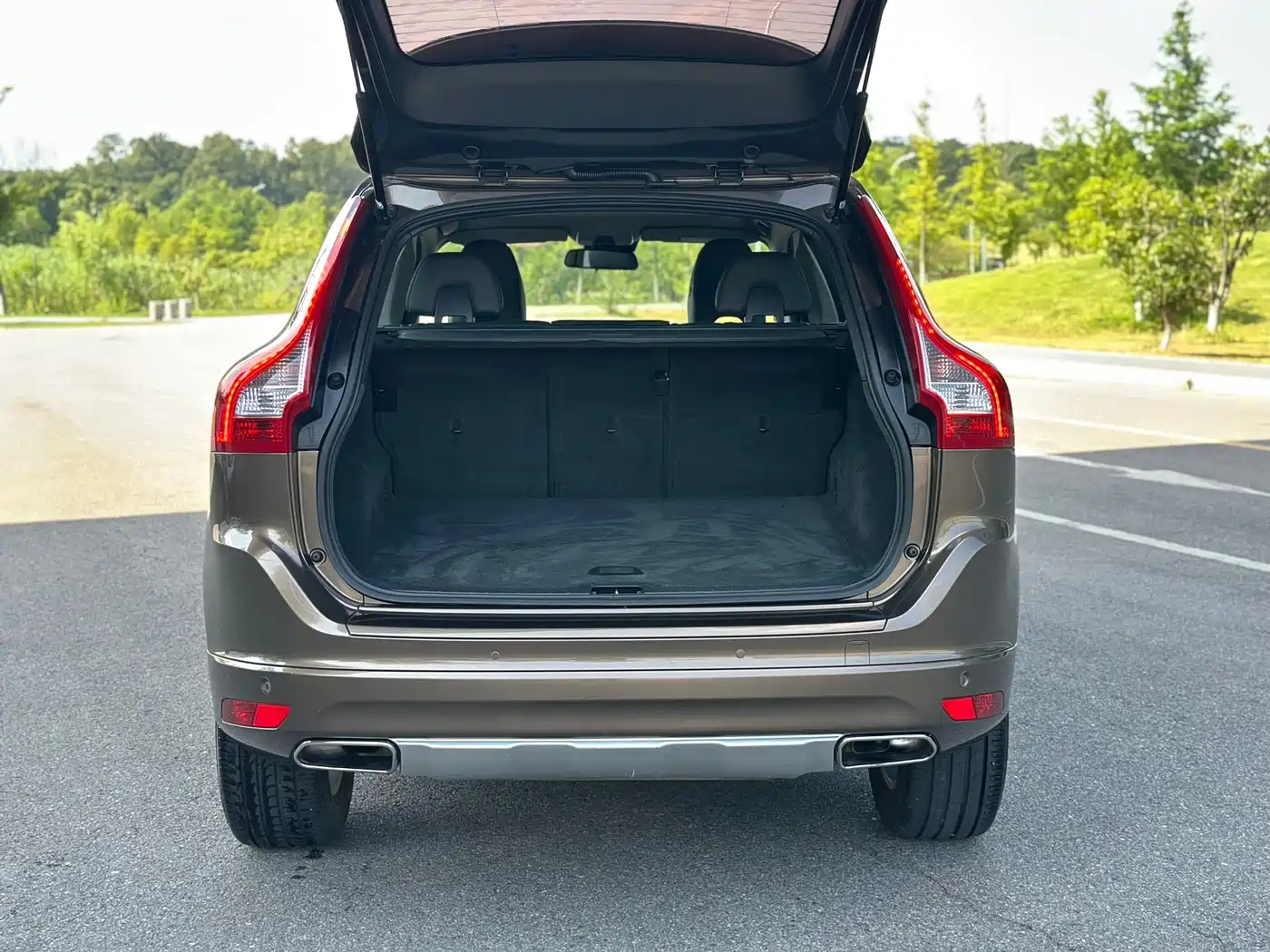 Фото 15 - Volvo XC60