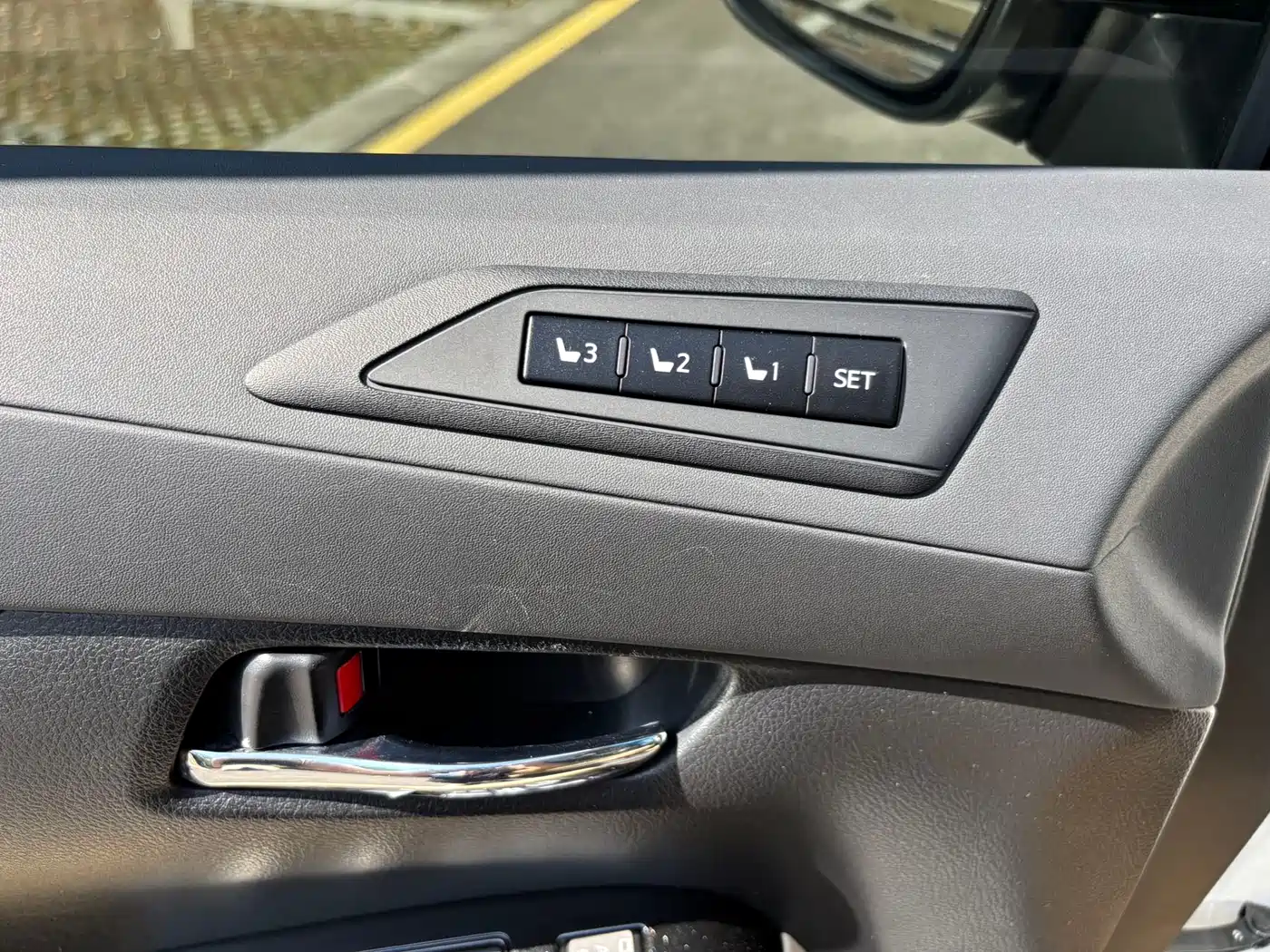 Toyota Vellfire 2023 Crown Hybrid 2.5L HV Premium фото 11