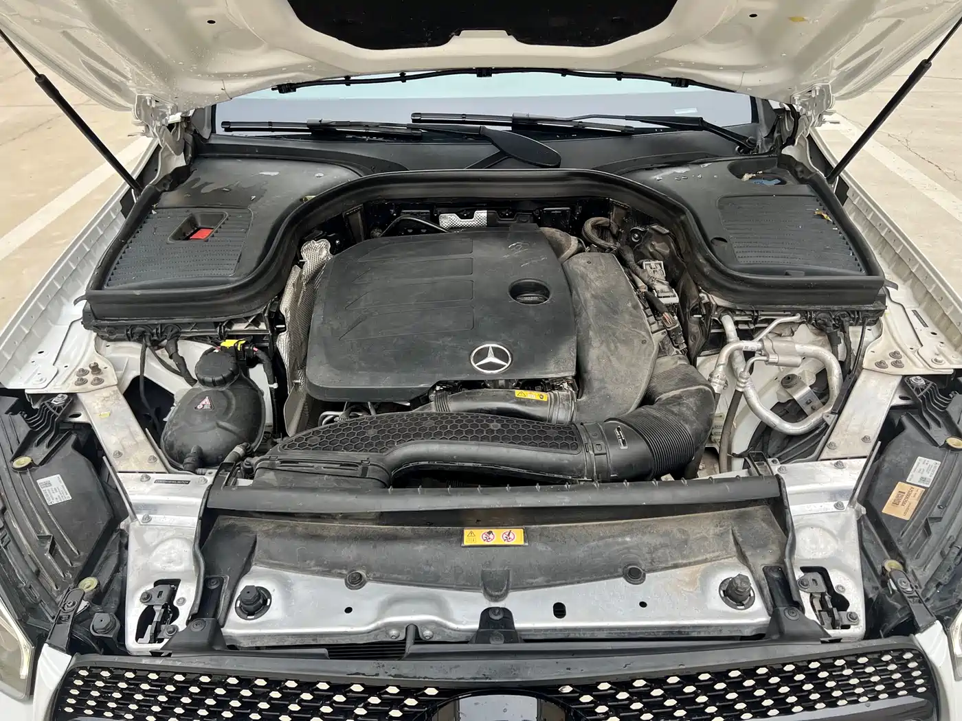 Mercedes-Benz GLC Coupe 2022 GLC 260 4MATIC Coupe SUV фото 16