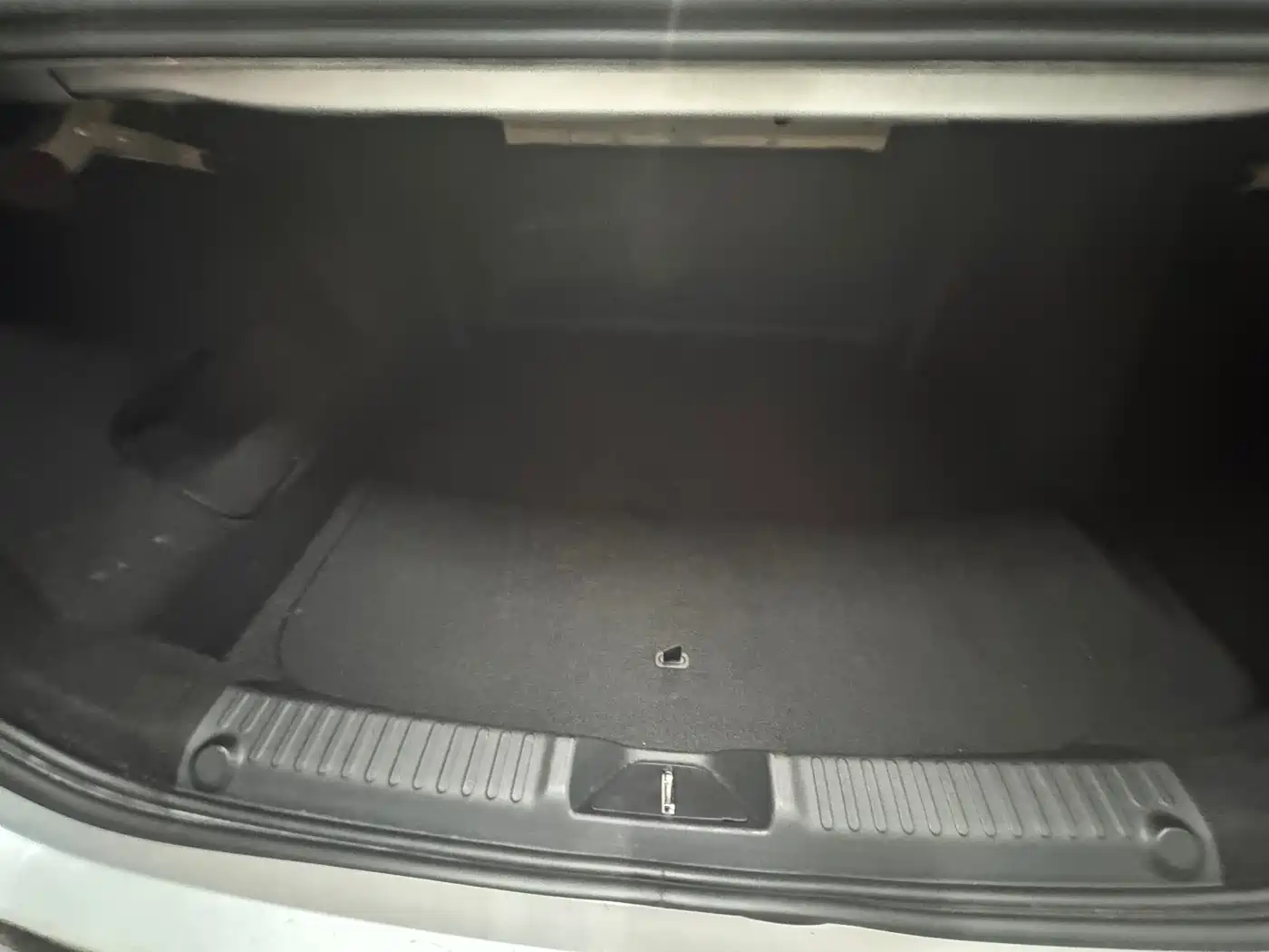 Geely Galaxy Galaxy L6 2025 EM-i 140km Starship Edition фото 18