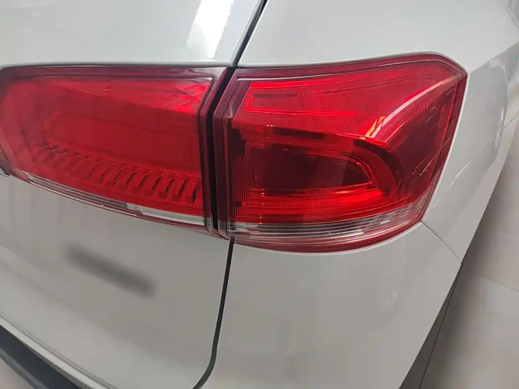 Haval H4 2019 2019 1.5GDIT DCT Luxury Smart Connection China VI