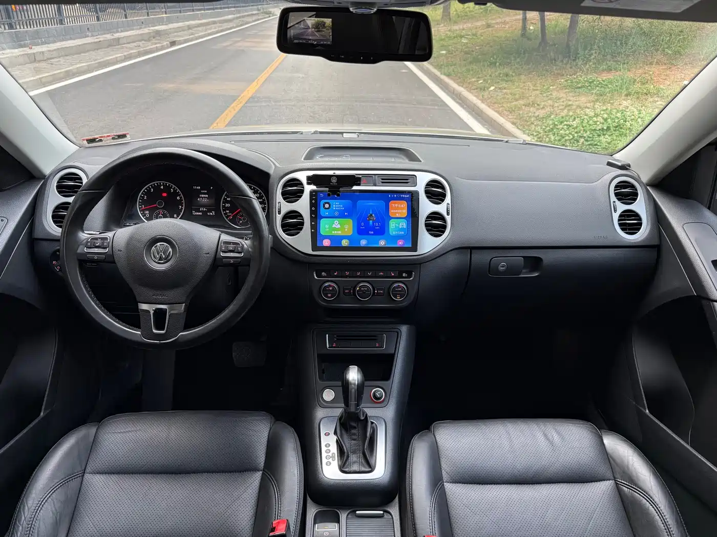 Volkswagen Tiguan 2015 1.8TSI Automatic 2WD Highline фото 11