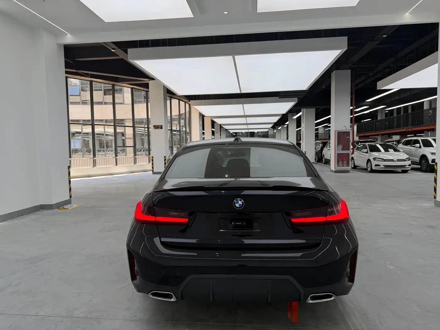 BMW 3 Series 2024 325Li M Sport Package фото 13