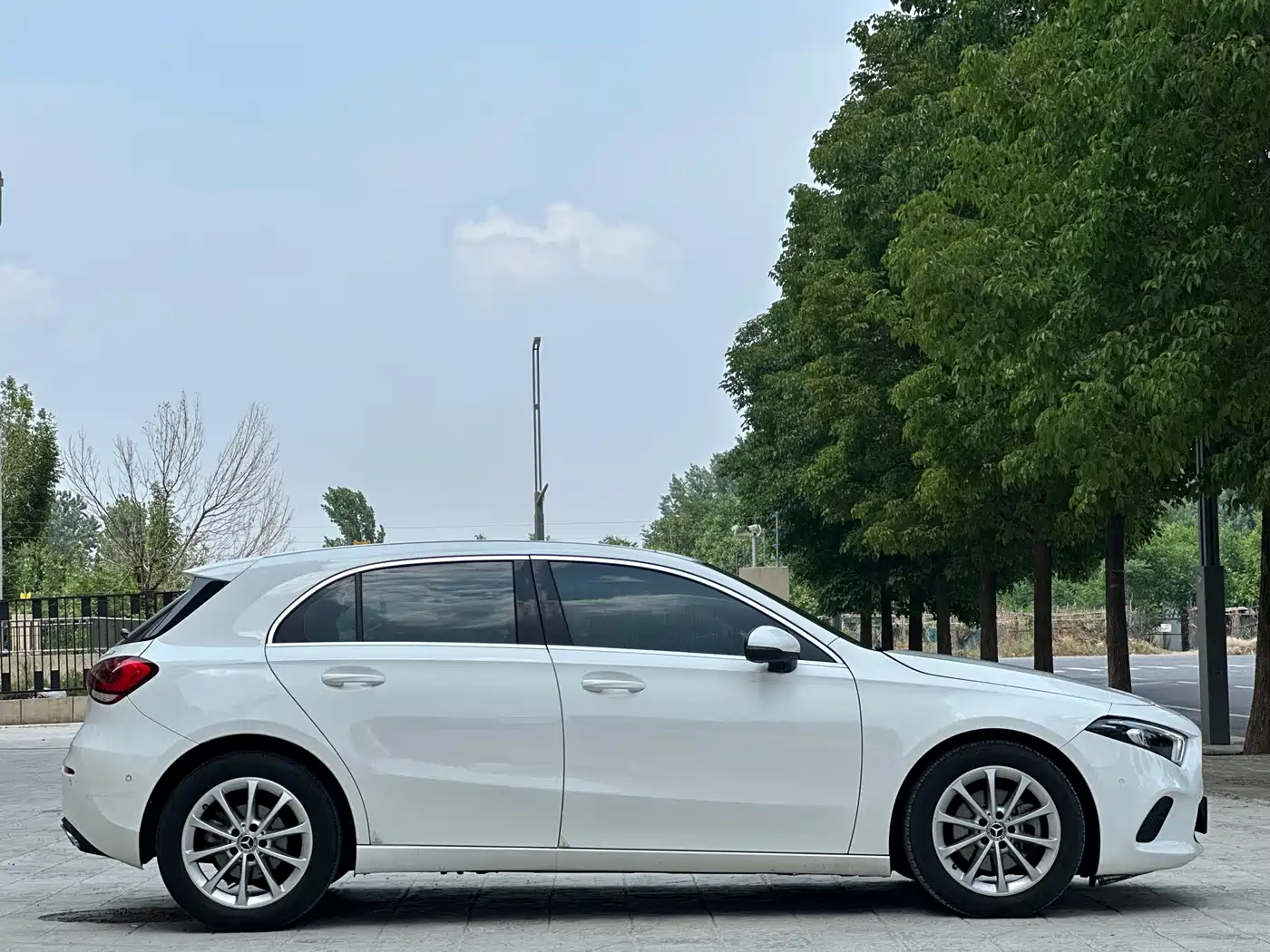 Mercedes-Benz A-Class (Import) 2022 A 200 Dynamic фото 9