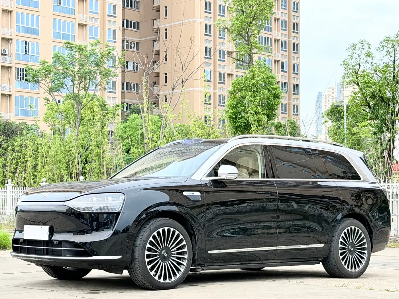 AITO Wenjie AITO M9 2025 Extended Range Ultra 52kWh 6-Seater