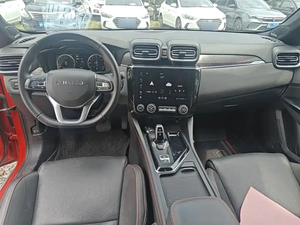 Lynk & Co 03 2018 1.5TD DCT Power Pro Version China V фото 10