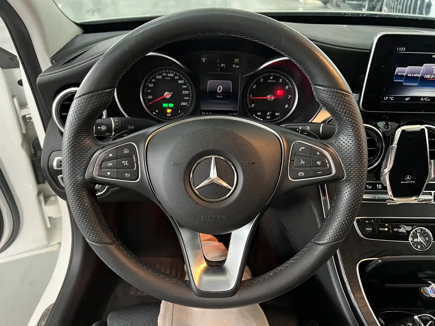 Mercedes-Benz C-Class 2017 C 200 L Sport фото 10
