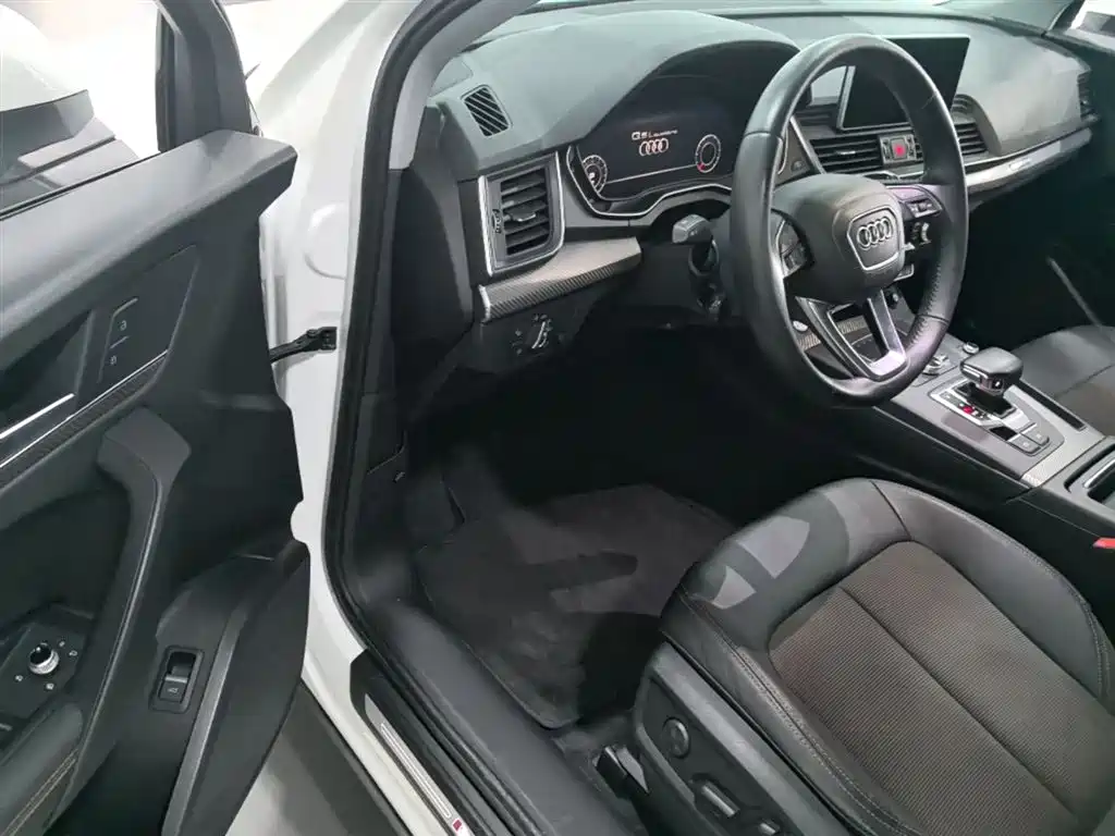 Audi Q5L 2018 45 TFSI Exclusive Fashion China VI фото 16
