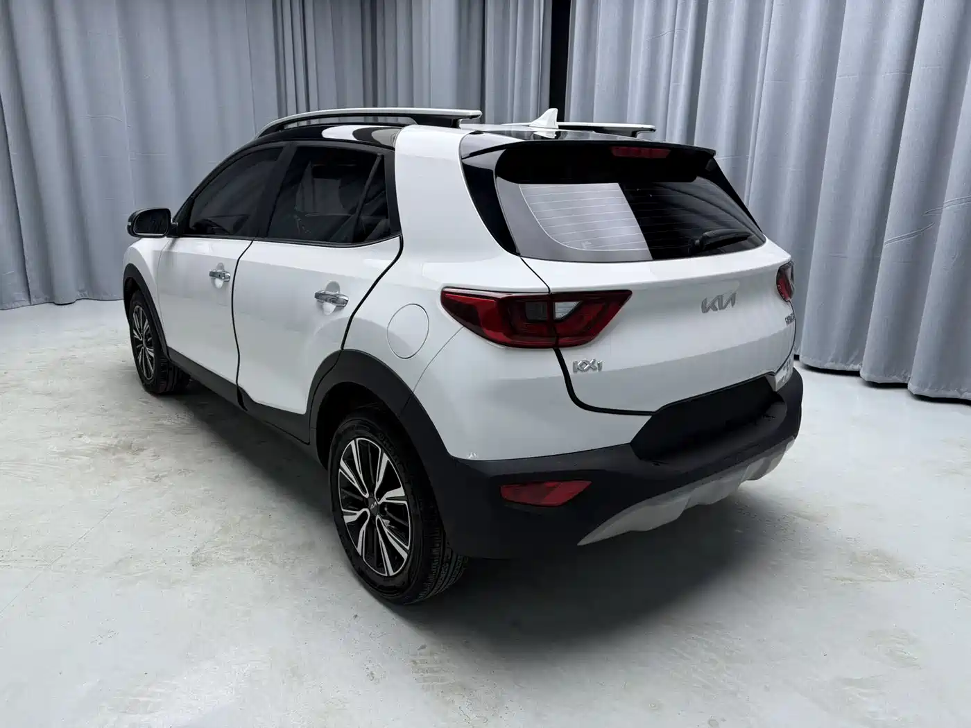 Kia KX1 2021 1.4L CVT Fun Sunroof Version фото 5