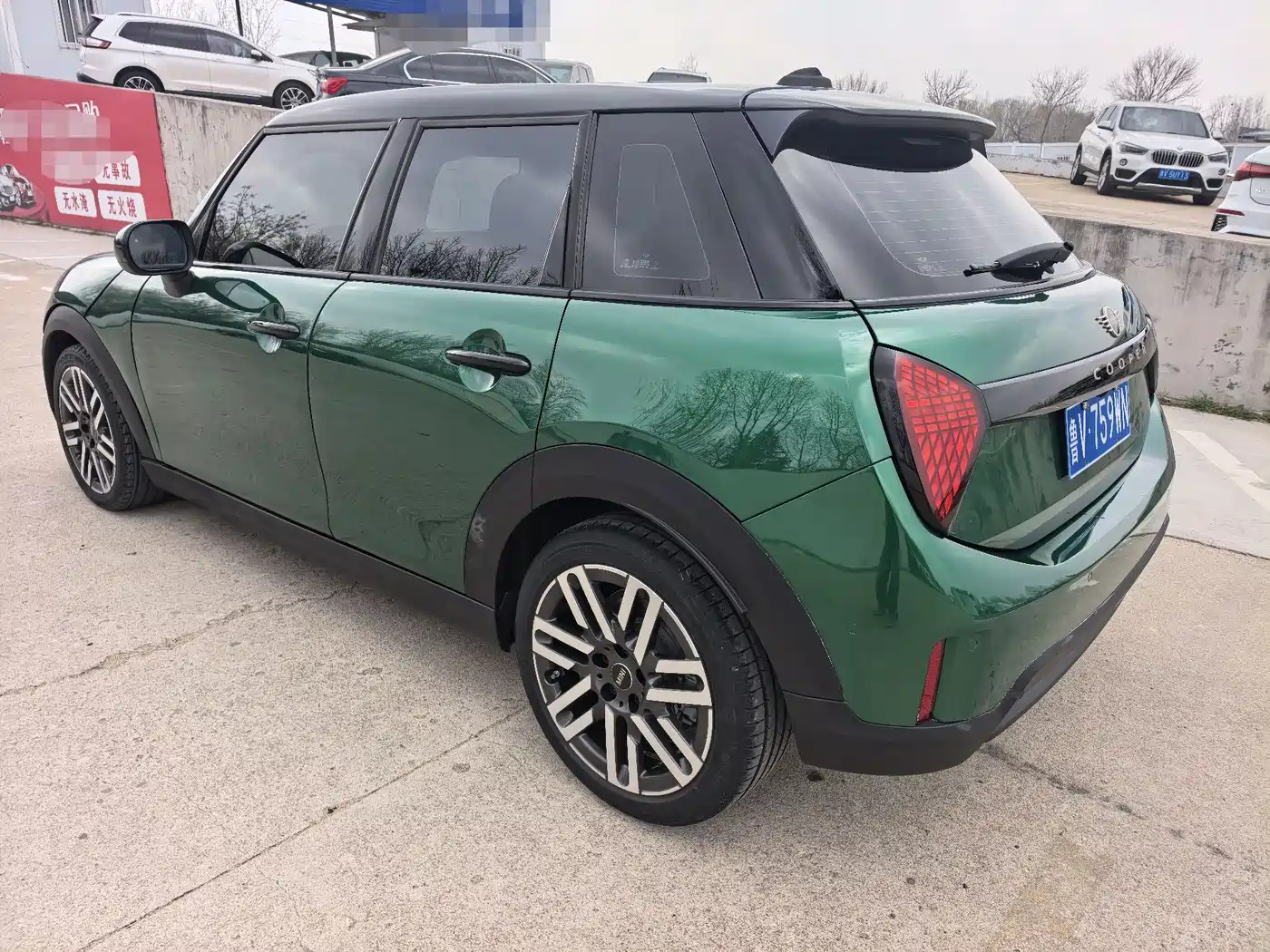 MINI 2025 1.5T COOPER Classic 5-Door фото 6