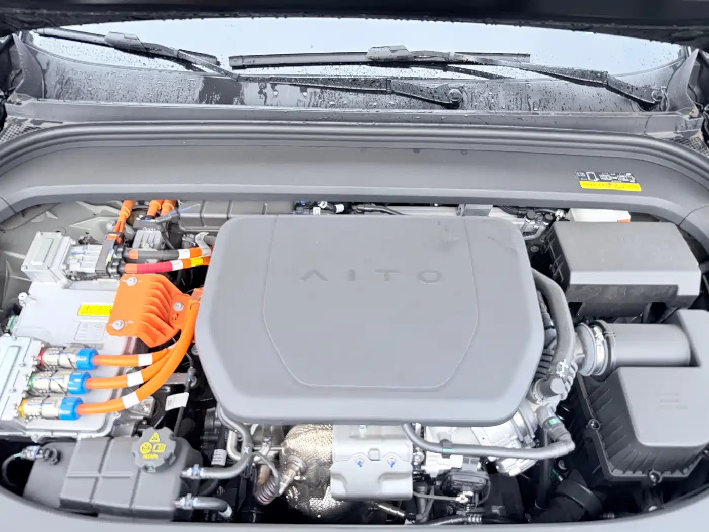 AITO Wenjie AITO M9 2025 Extended Range Ultra 52kWh 6-Seater фото 5