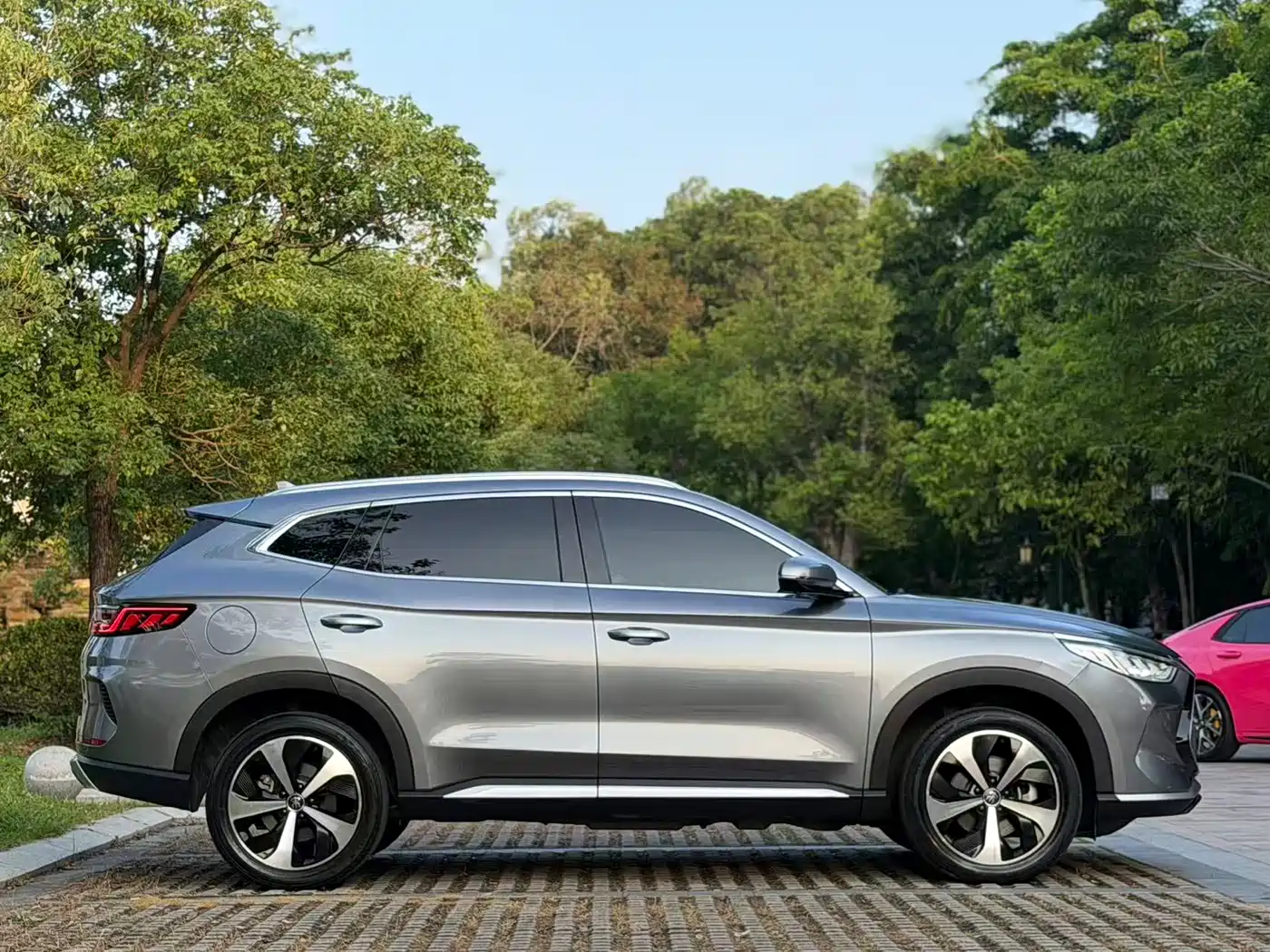 BYD Song PLUS PHEV 2021 DM-i 51KM Honor фото 4