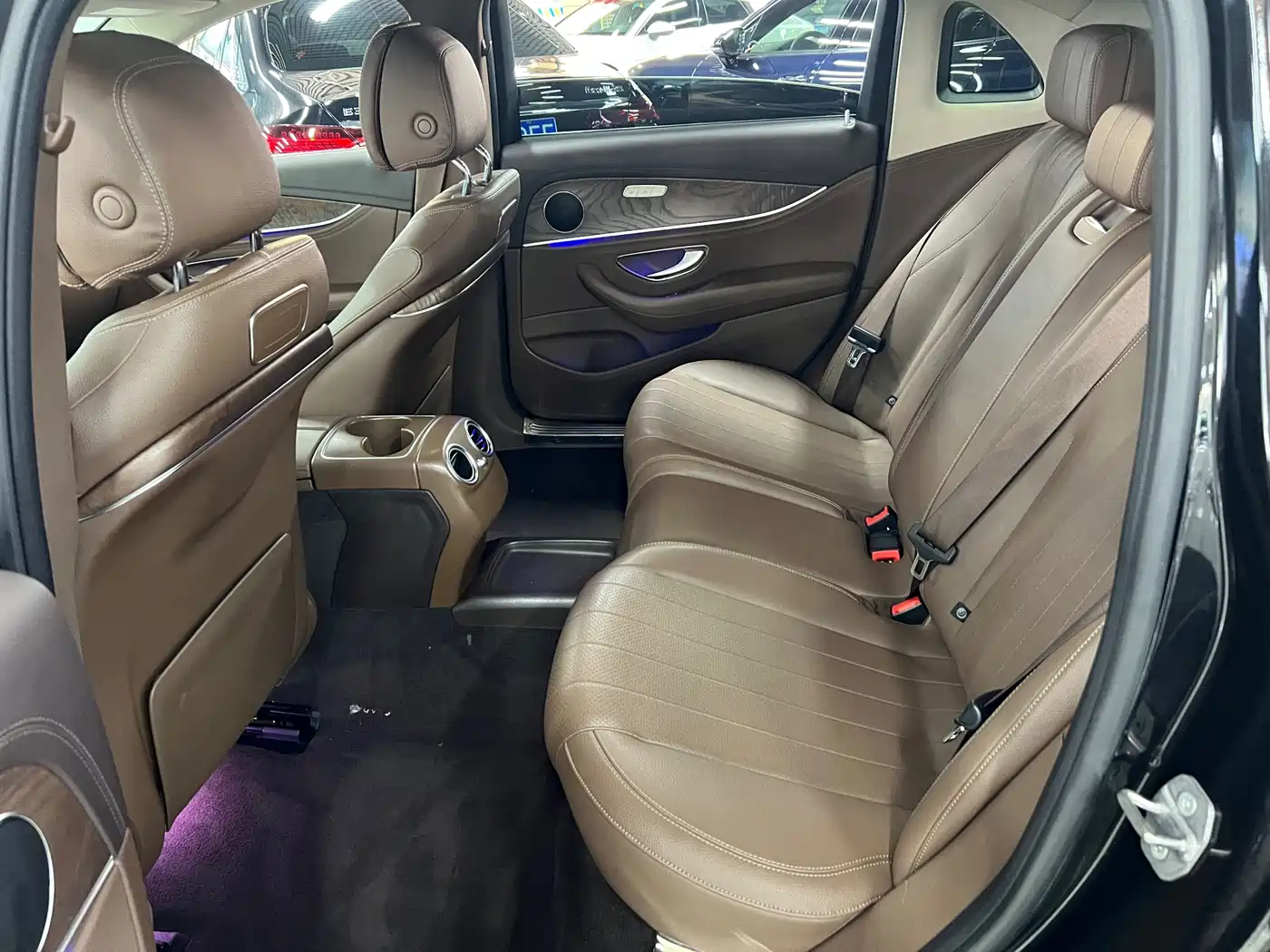 Mercedes-Benz E-Class 2016 E 300 L Fashion Type фото 5
