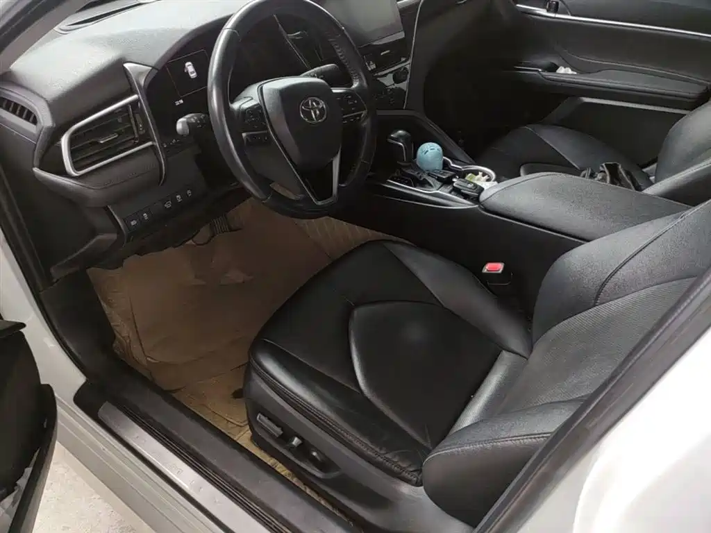 Toyota Camry 2021 2.5G Luxury Edition фото 15