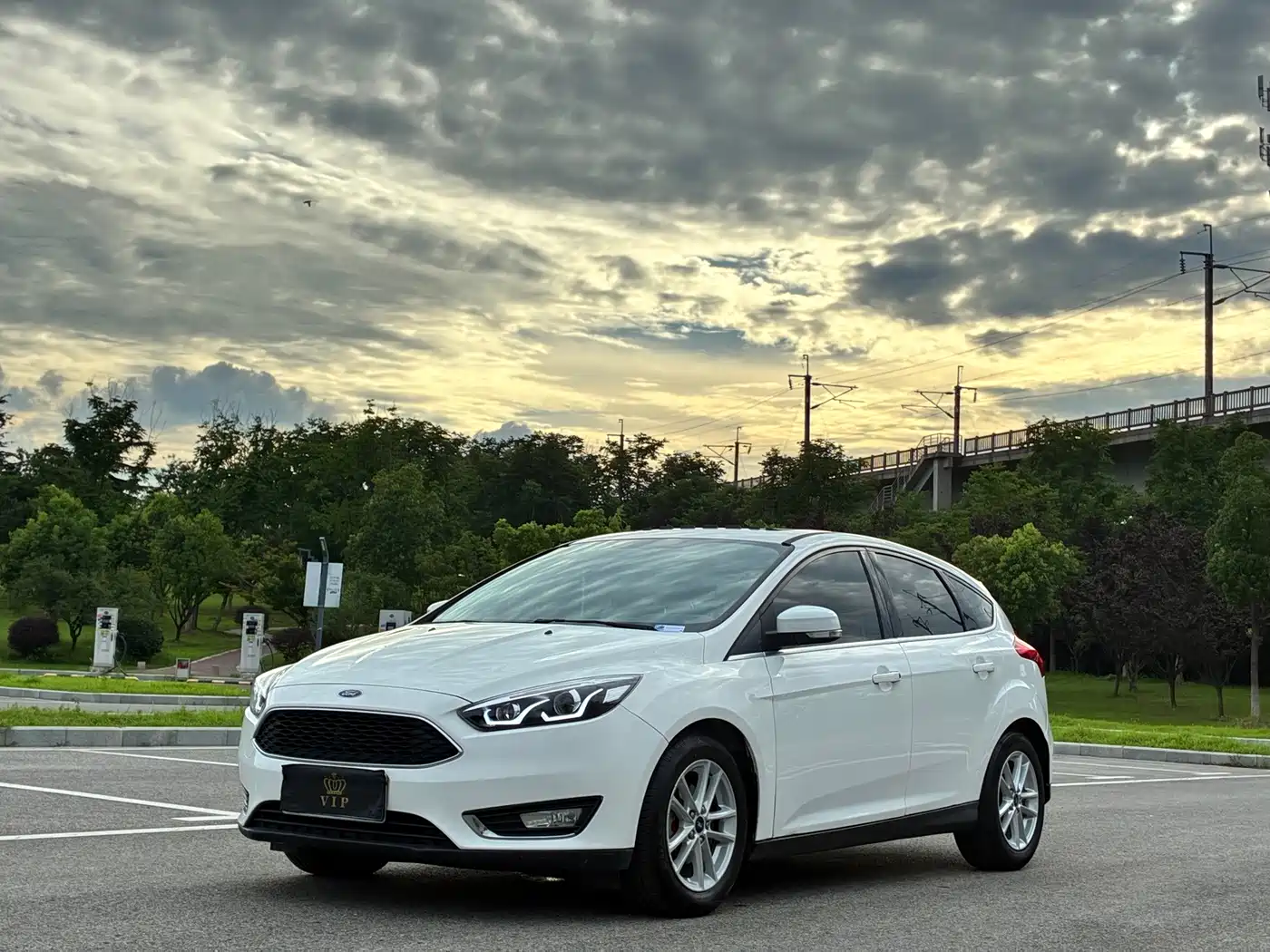 Фото 1 - Ford Focus