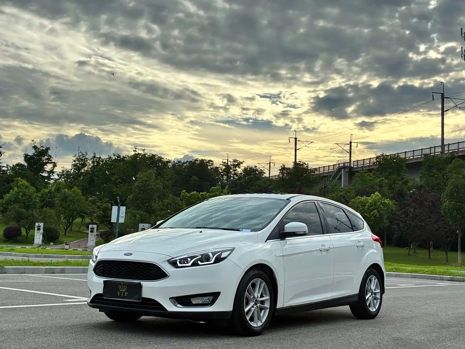Фото 1 - Ford Focus