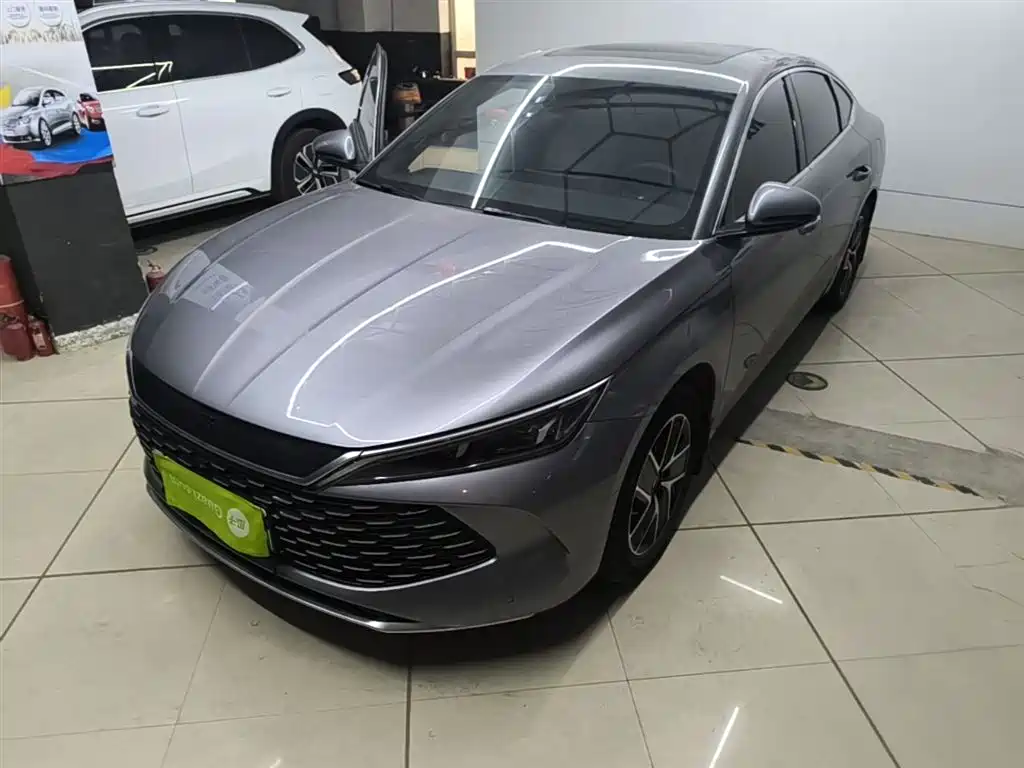 BYD Qin L 2024 DM-i 120KM Leading фото 2