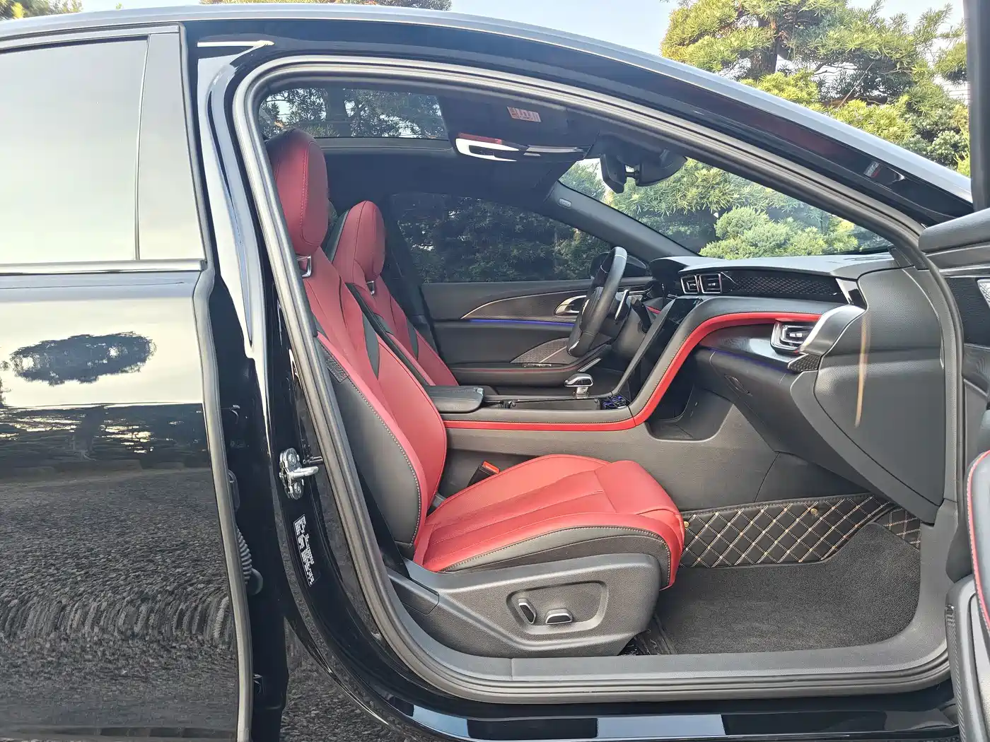 Hongqi H6 2025 2025 Model 2.0T Fashion Edition
